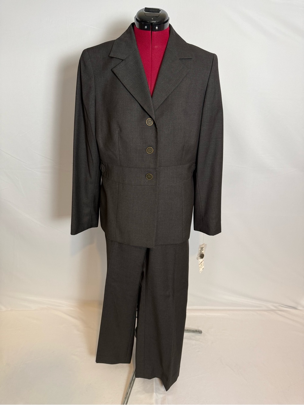 NWT Kasper Pantsuit Women's Size 12P Charcoal Grey 2-Piece Set Blazer & Pants